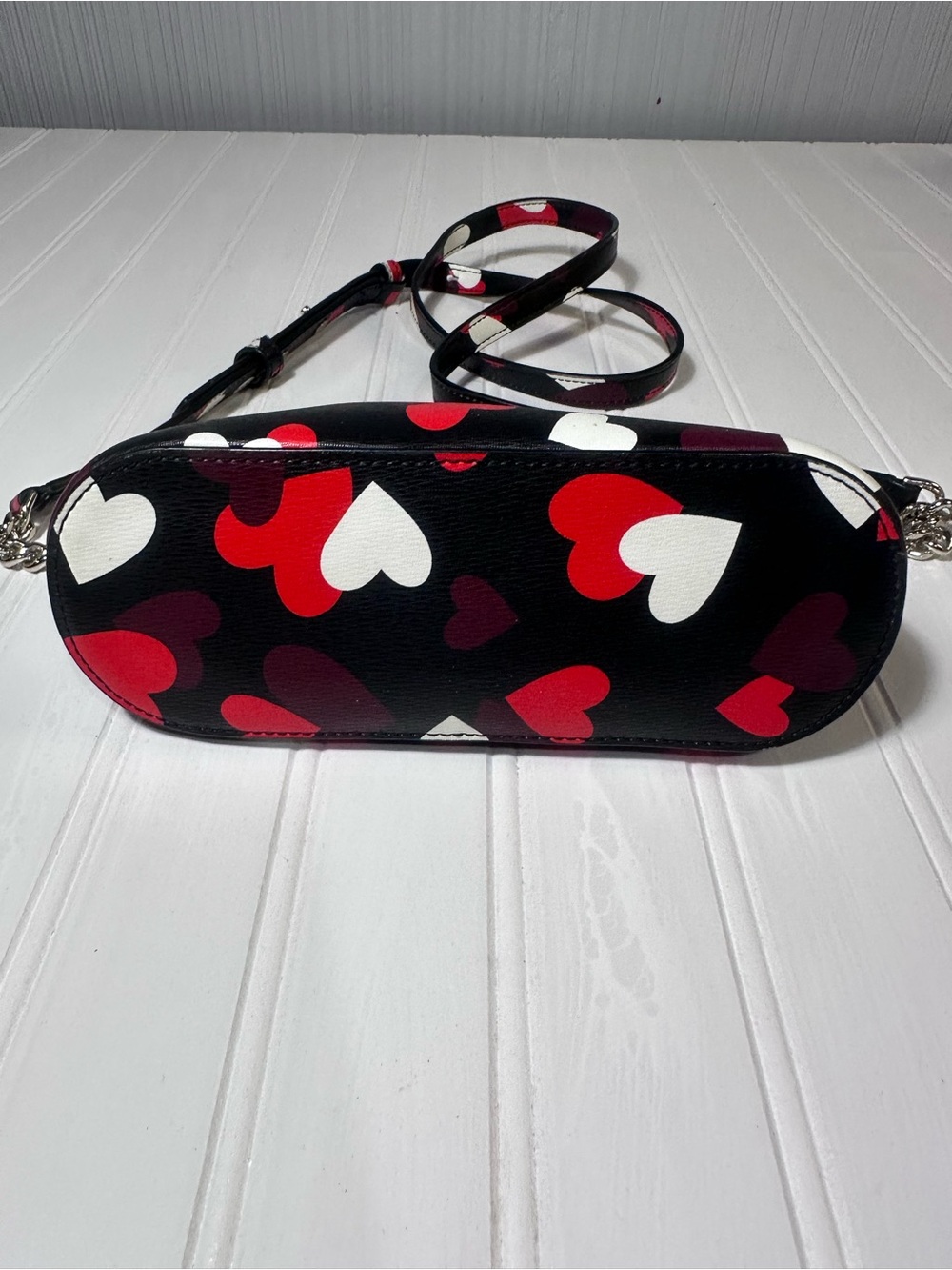 Kate Spade Spencer Celebration dome crossbody purse black with hearts - Picture 5 of 11